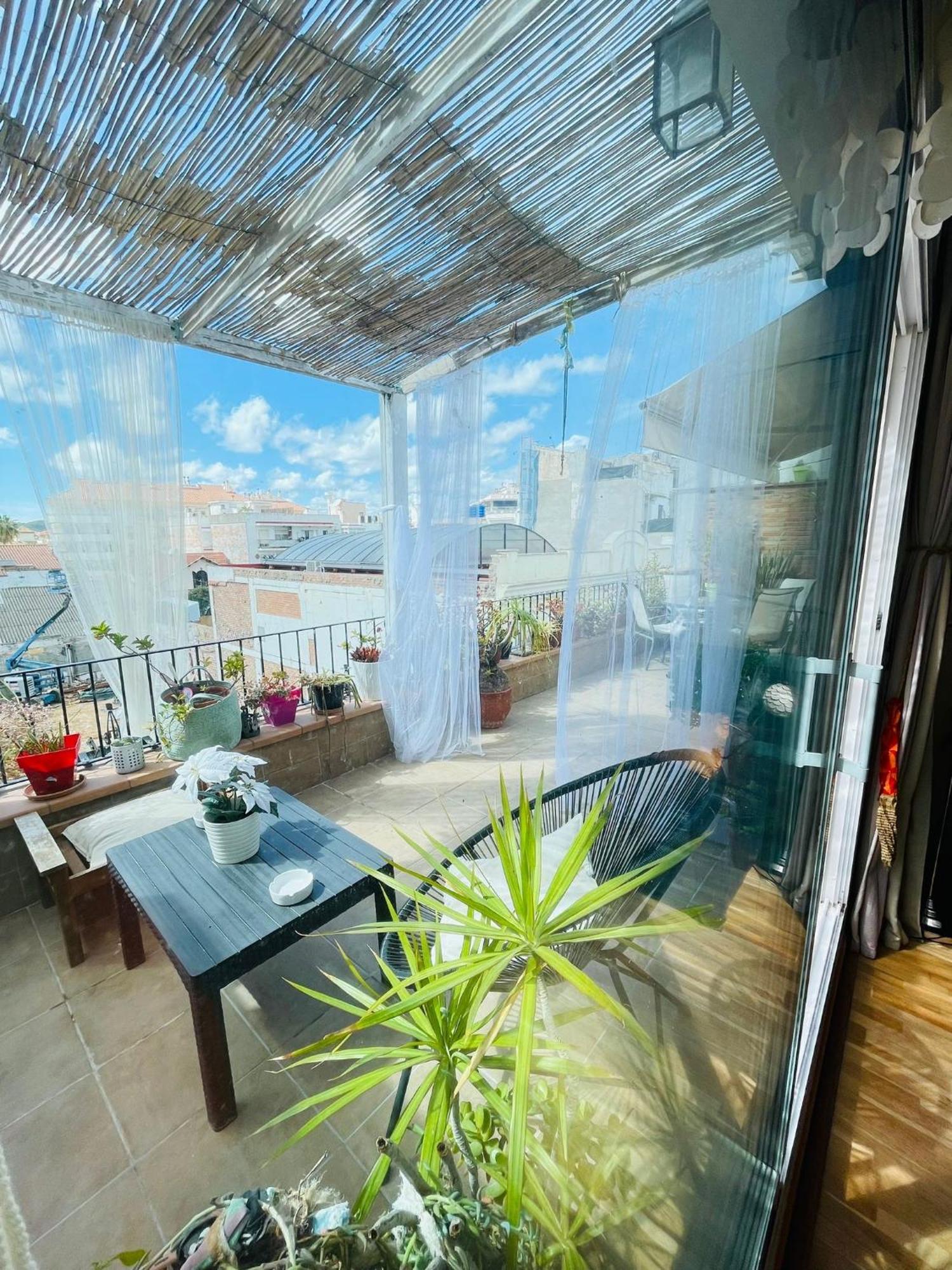 Apartment Sweet Atic *